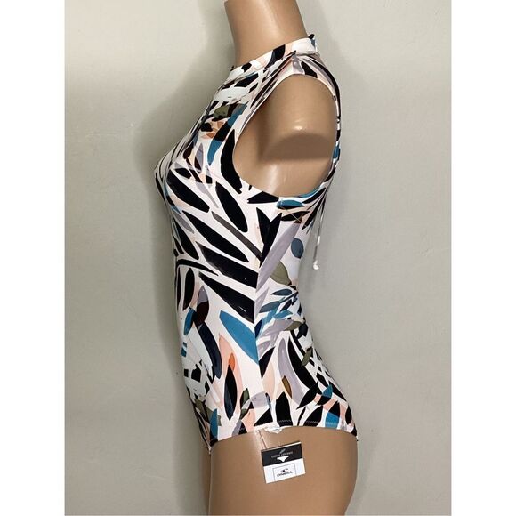New. O’Neill Nora tank one piece swimsuit. Small. Retails $89 - Picture 9 of 10
